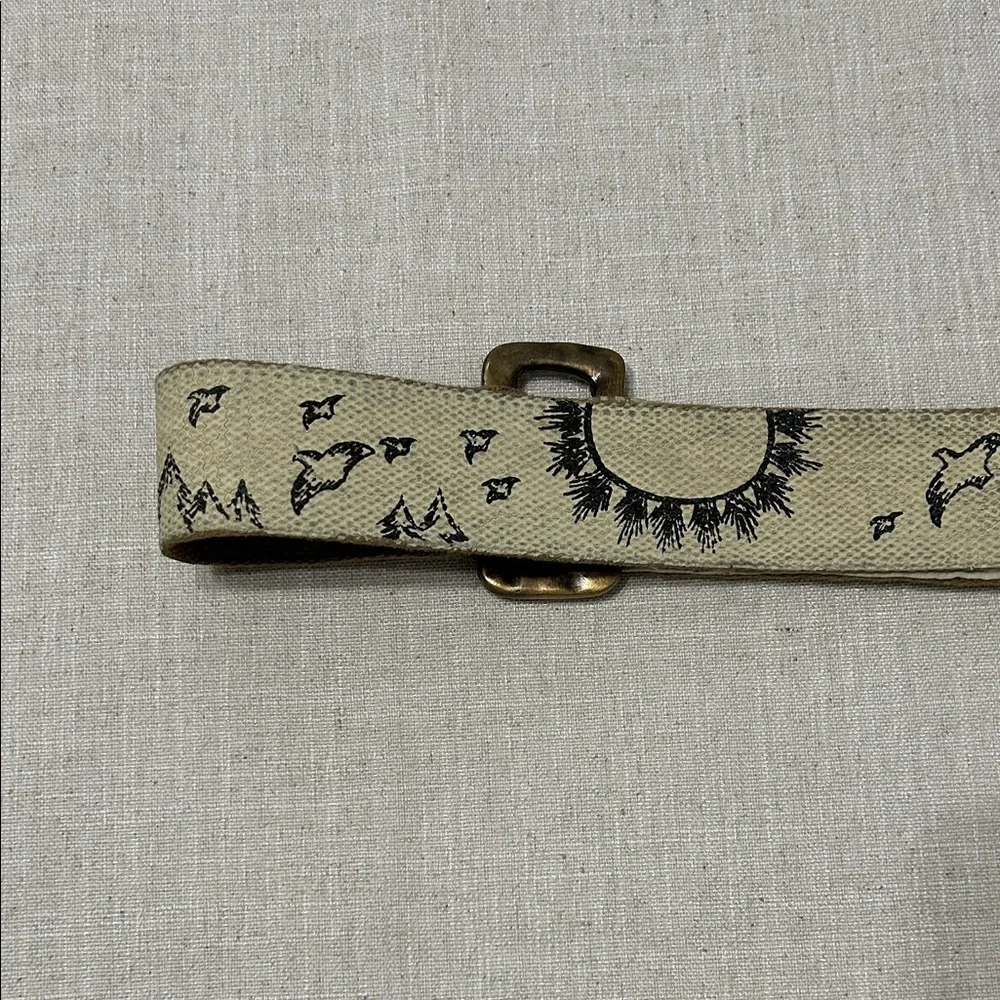 Free People We the Free Belt Studded Canvas Mountain Design and Large Buckle - Picture 5 of 13